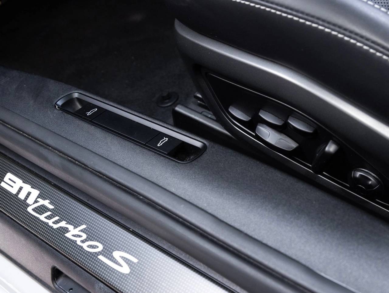 2021 Porsche 911 Turbo S