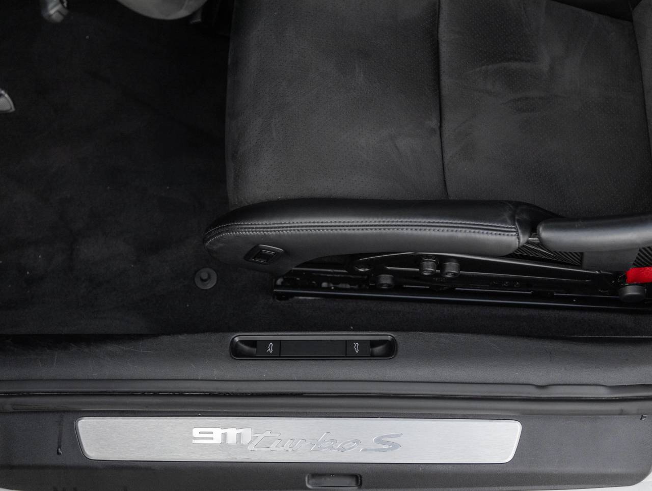 2022 Porsche 911 911 Turbo S (MY22)