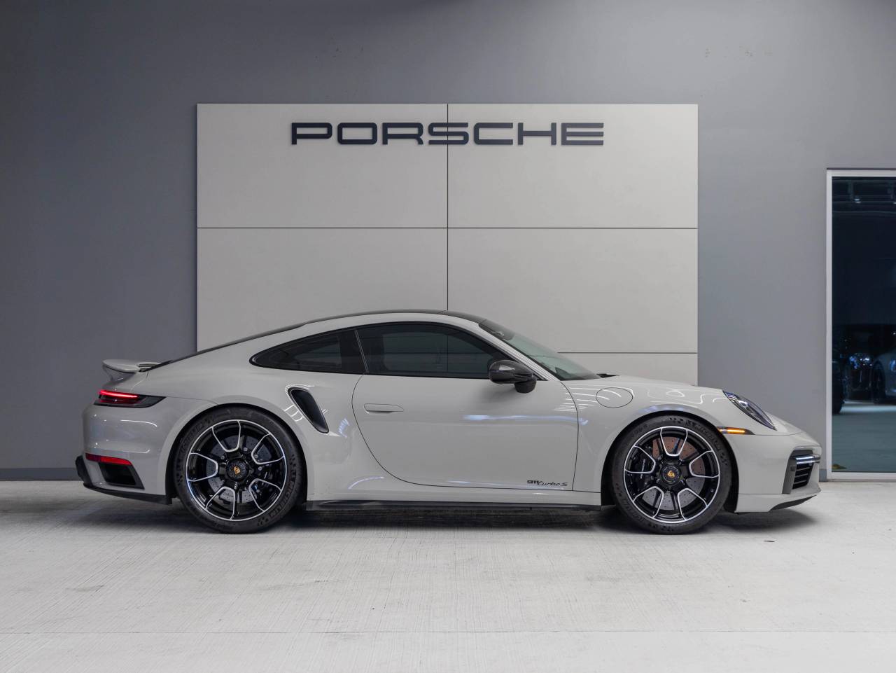 2022 Porsche 911 911 Turbo S (MY22)