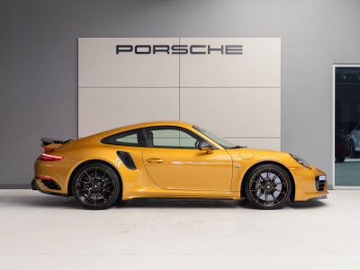 2018 Porsche 911 911 Turbo S Exclusive Series