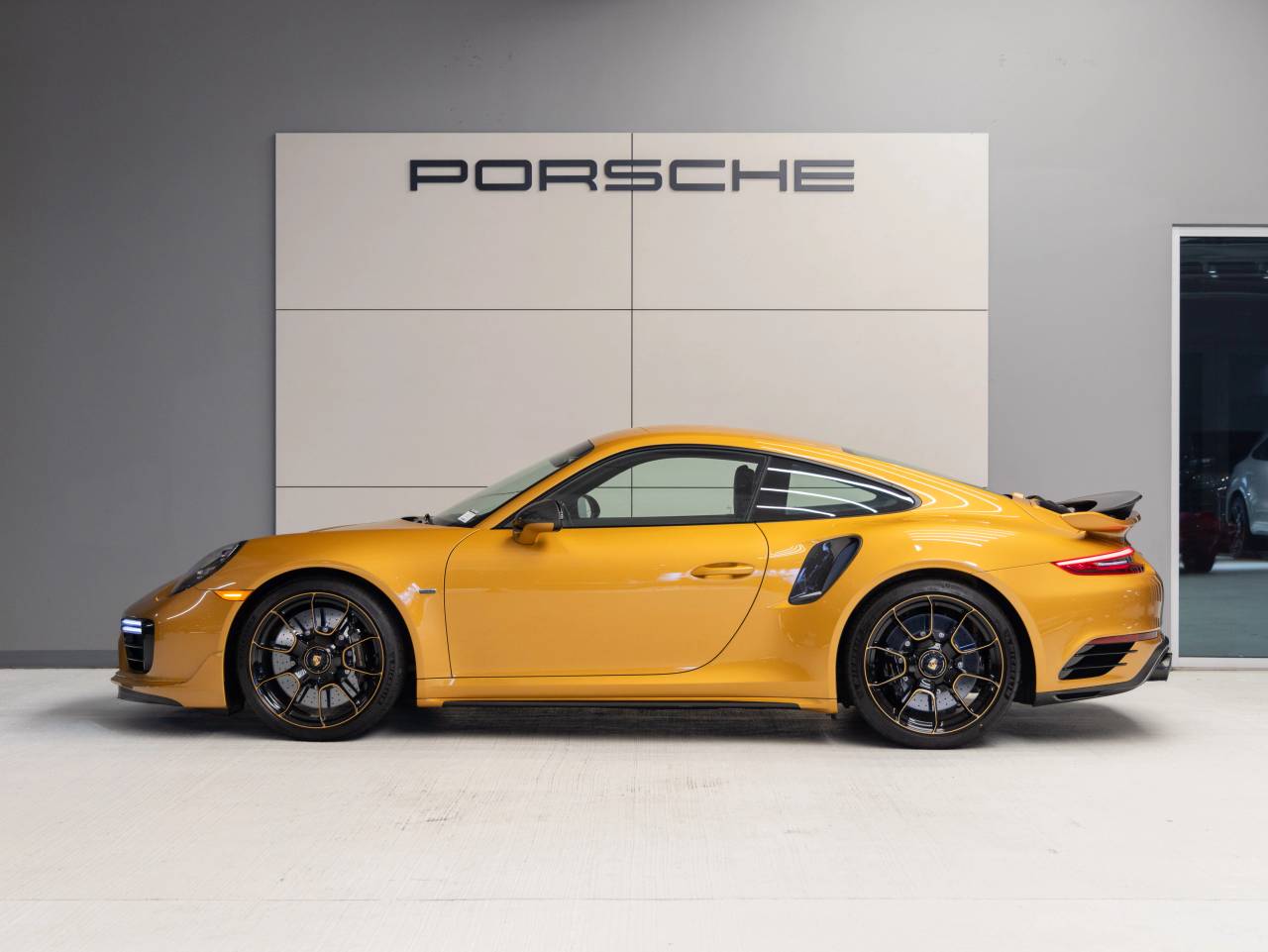 2018 Porsche 911 911 Turbo S Exclusive Series