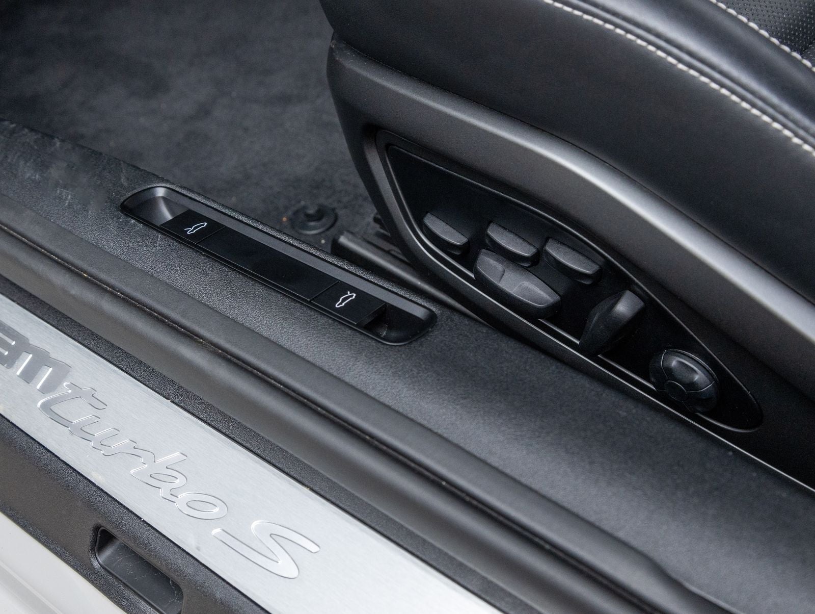 2022 Porsche 911 911 Turbo S (MY22)