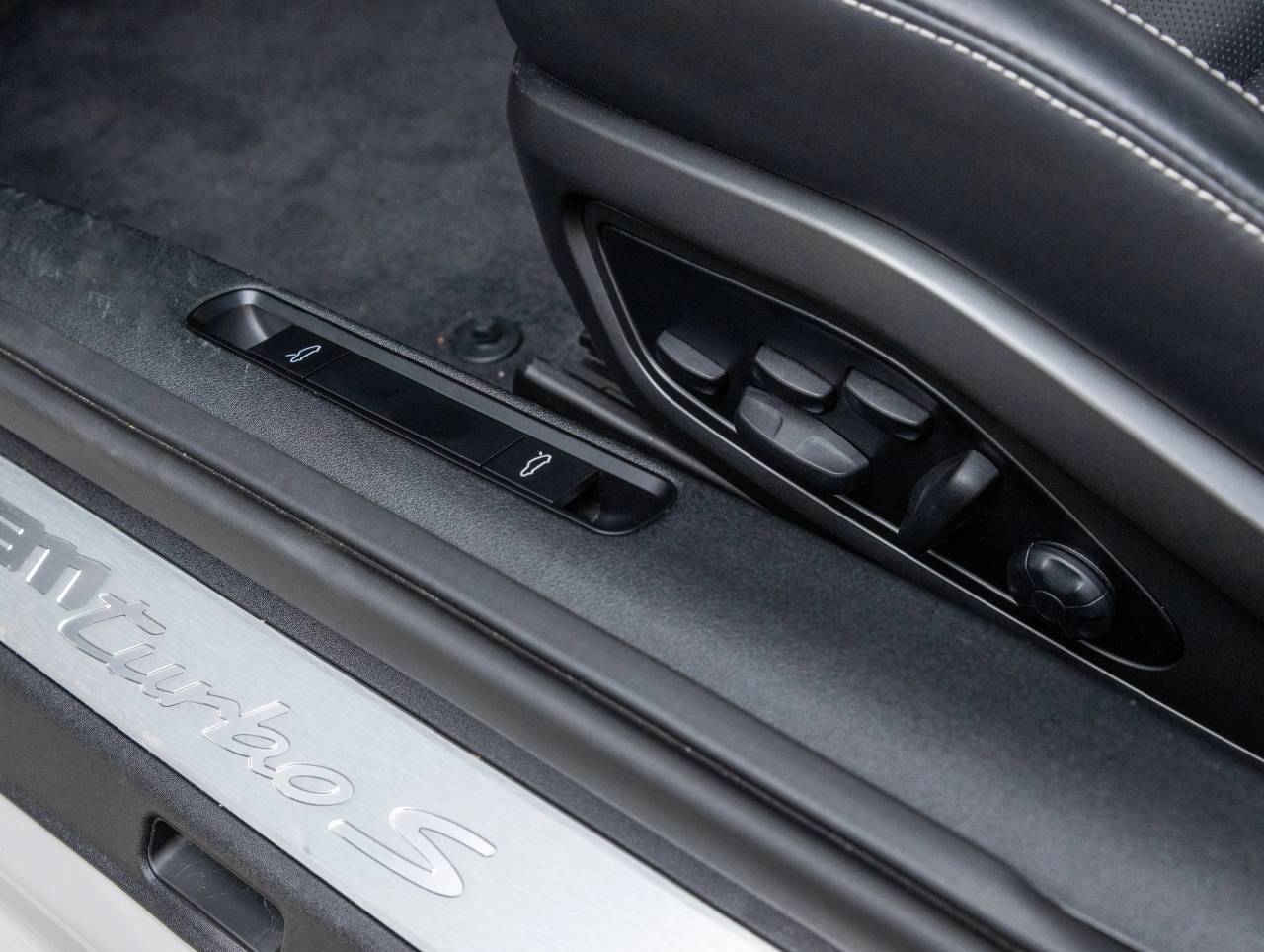 2022 Porsche 911 911 Turbo S (MY22)