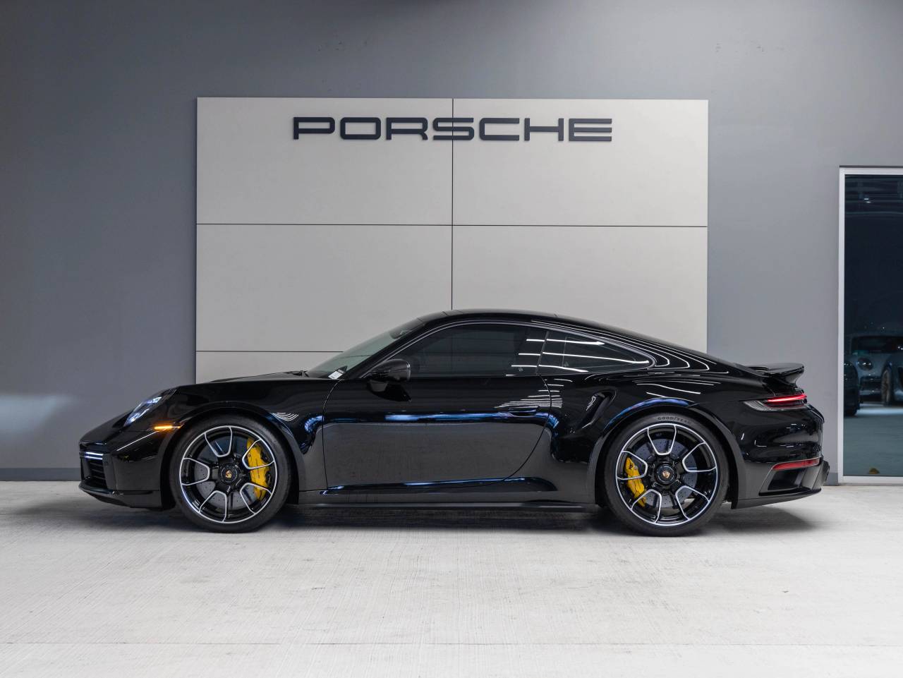 2023 Porsche 911 911 Turbo S (MY23)