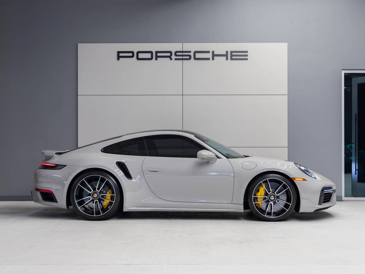 2024 Porsche 911 911 Turbo S (MY24)