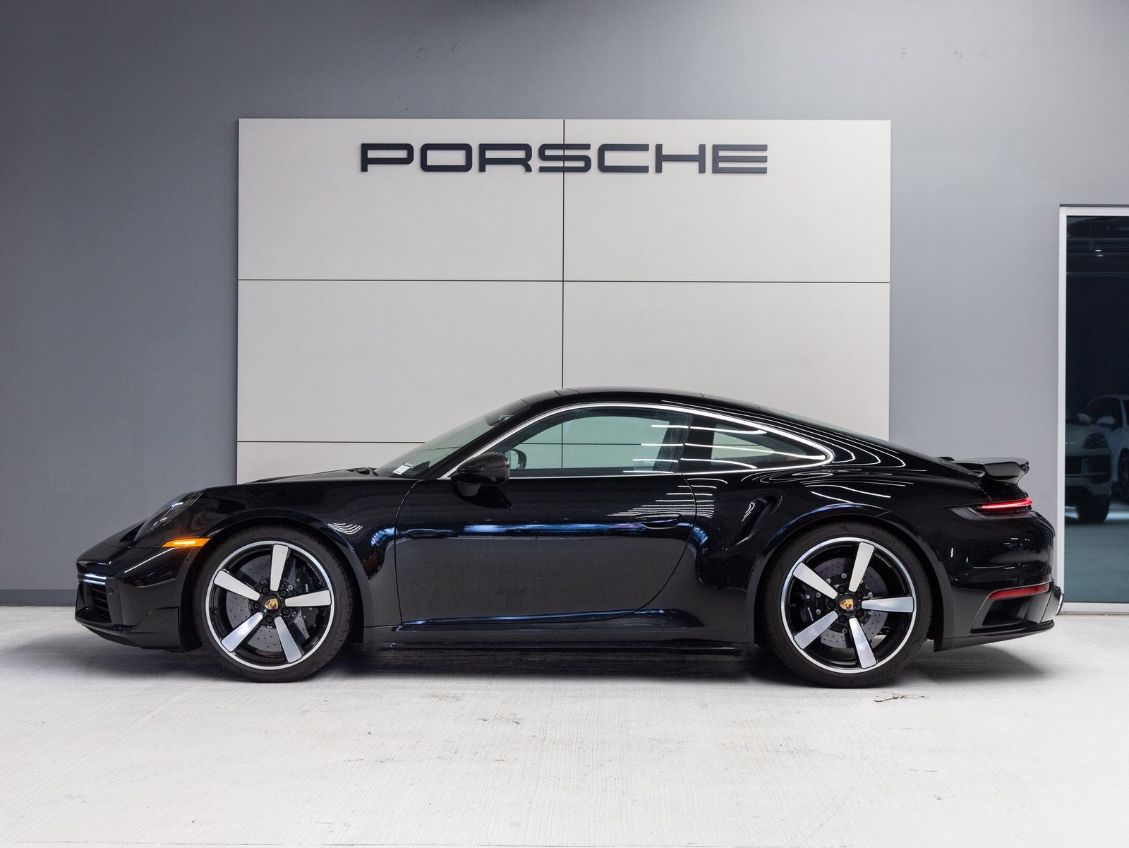 2025 Porsche 911 Turbo S