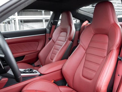 2025 Porsche 911 Turbo S