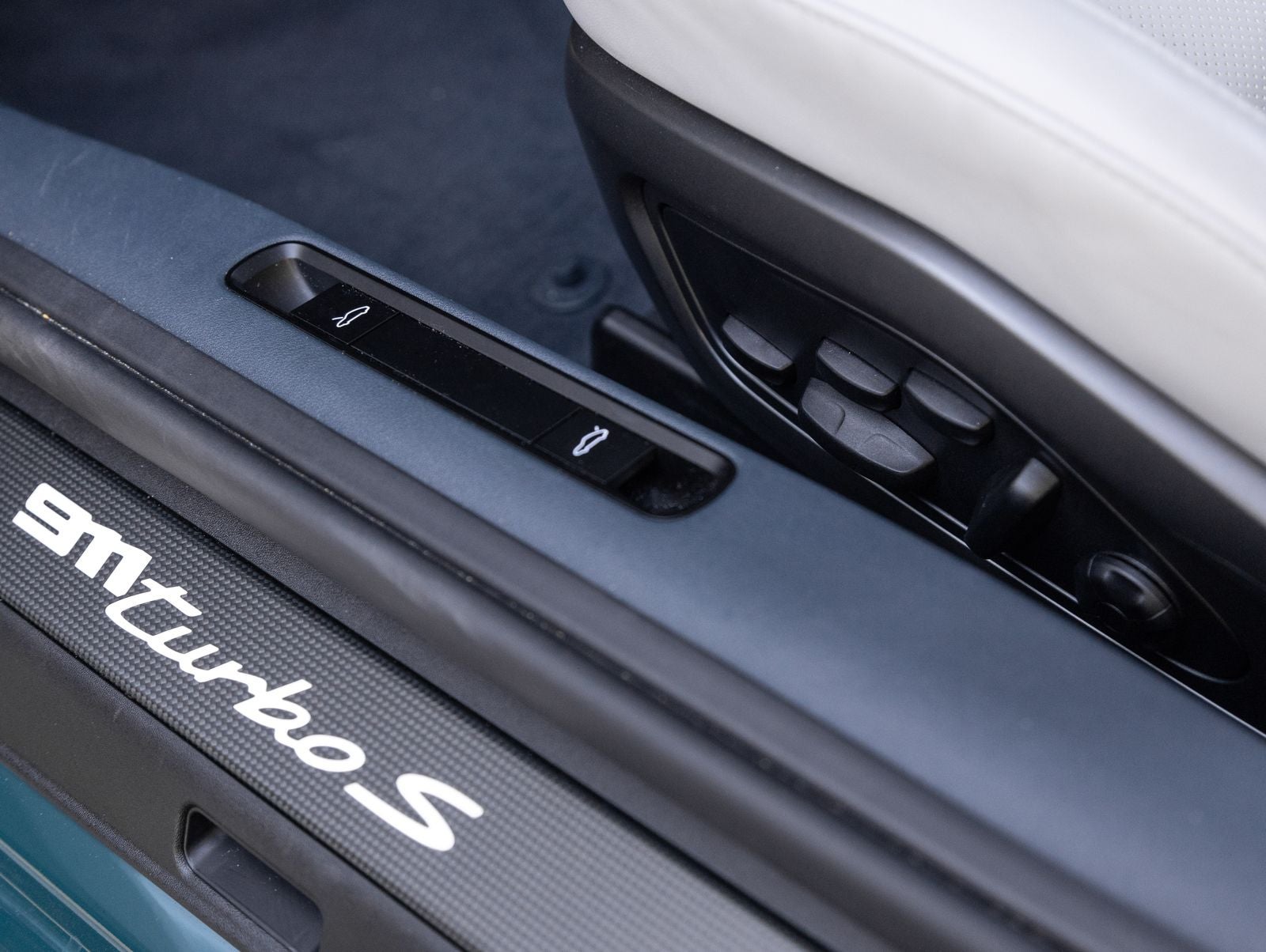 2024 Porsche 911 911 Turbo S (MY24)