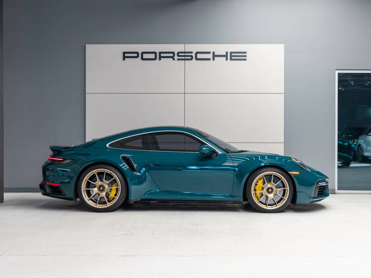 2024 Porsche 911 911 Turbo S (MY24)