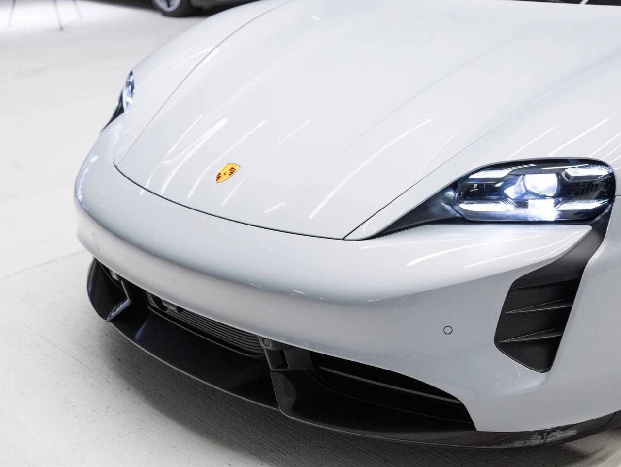 2023 Porsche Taycan GTS