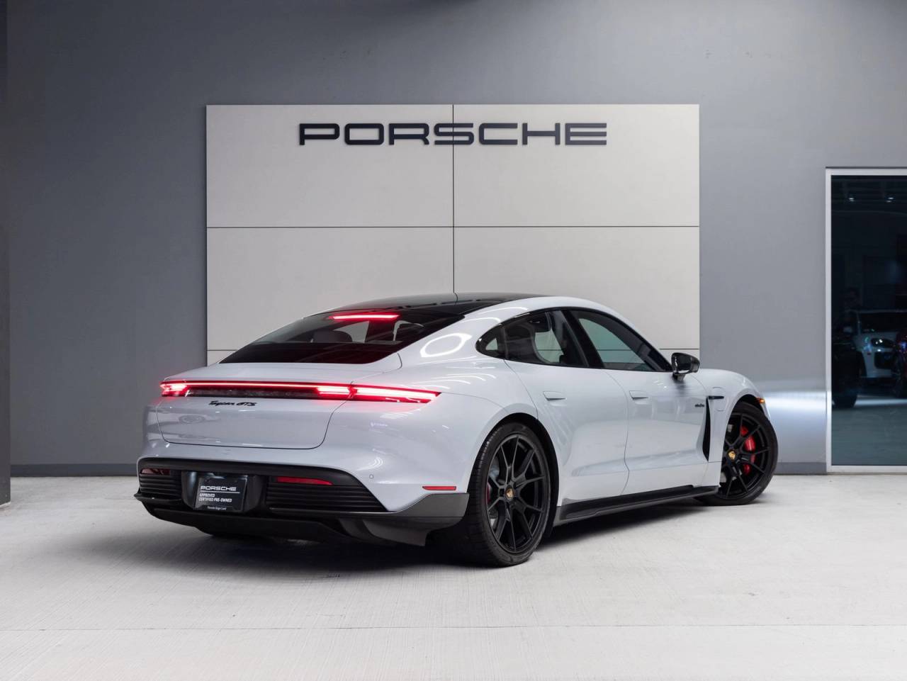 2023 Porsche Taycan GTS