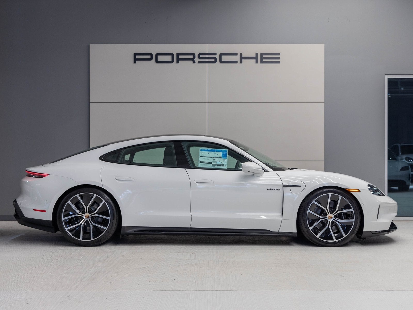 2025 Porsche Taycan Taycan GTS