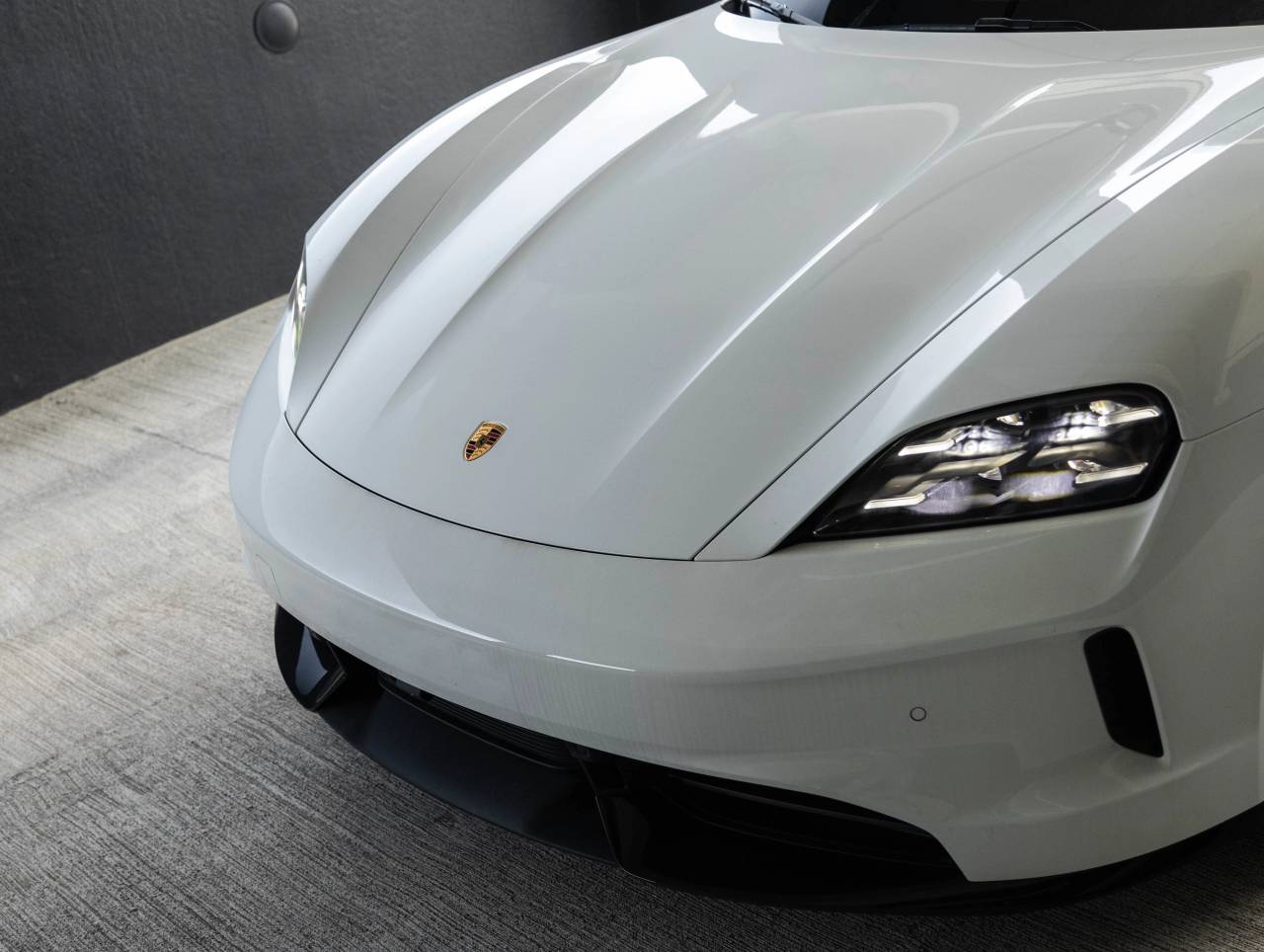 2025 Porsche Taycan Taycan GTS