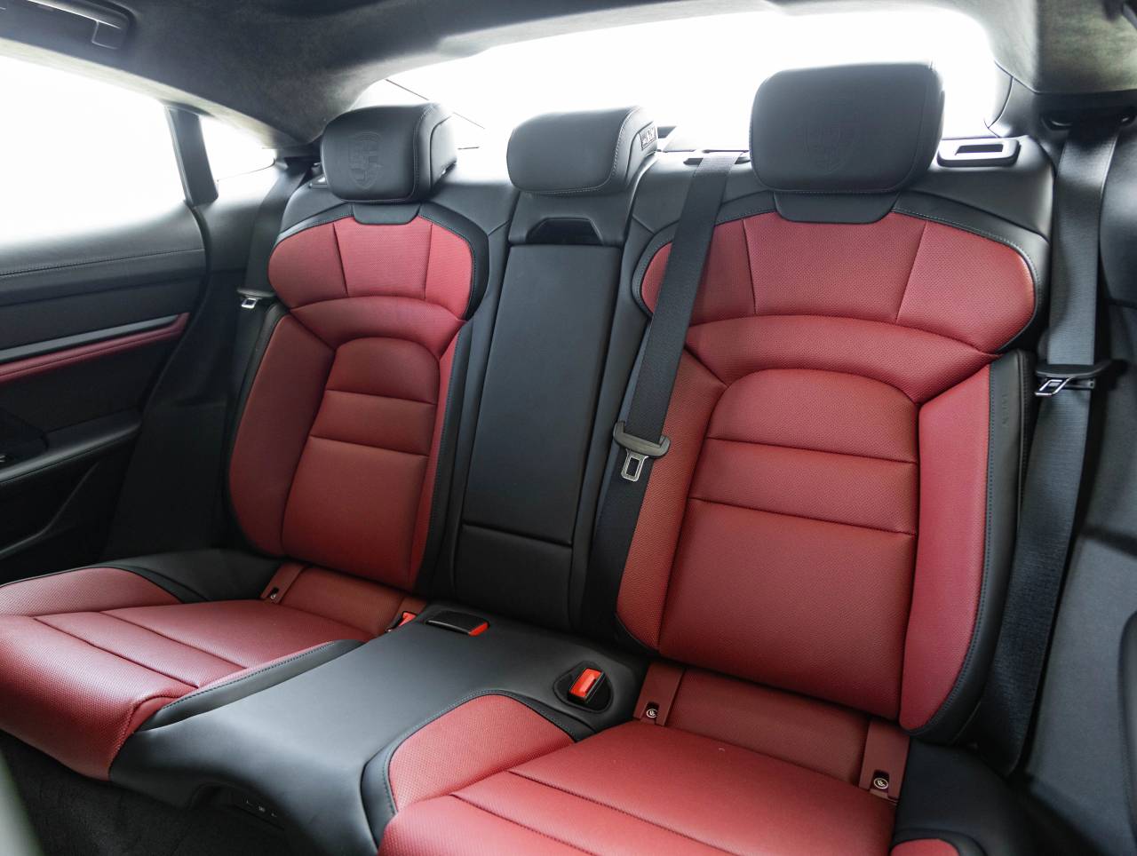 2025 Porsche Taycan Taycan GTS