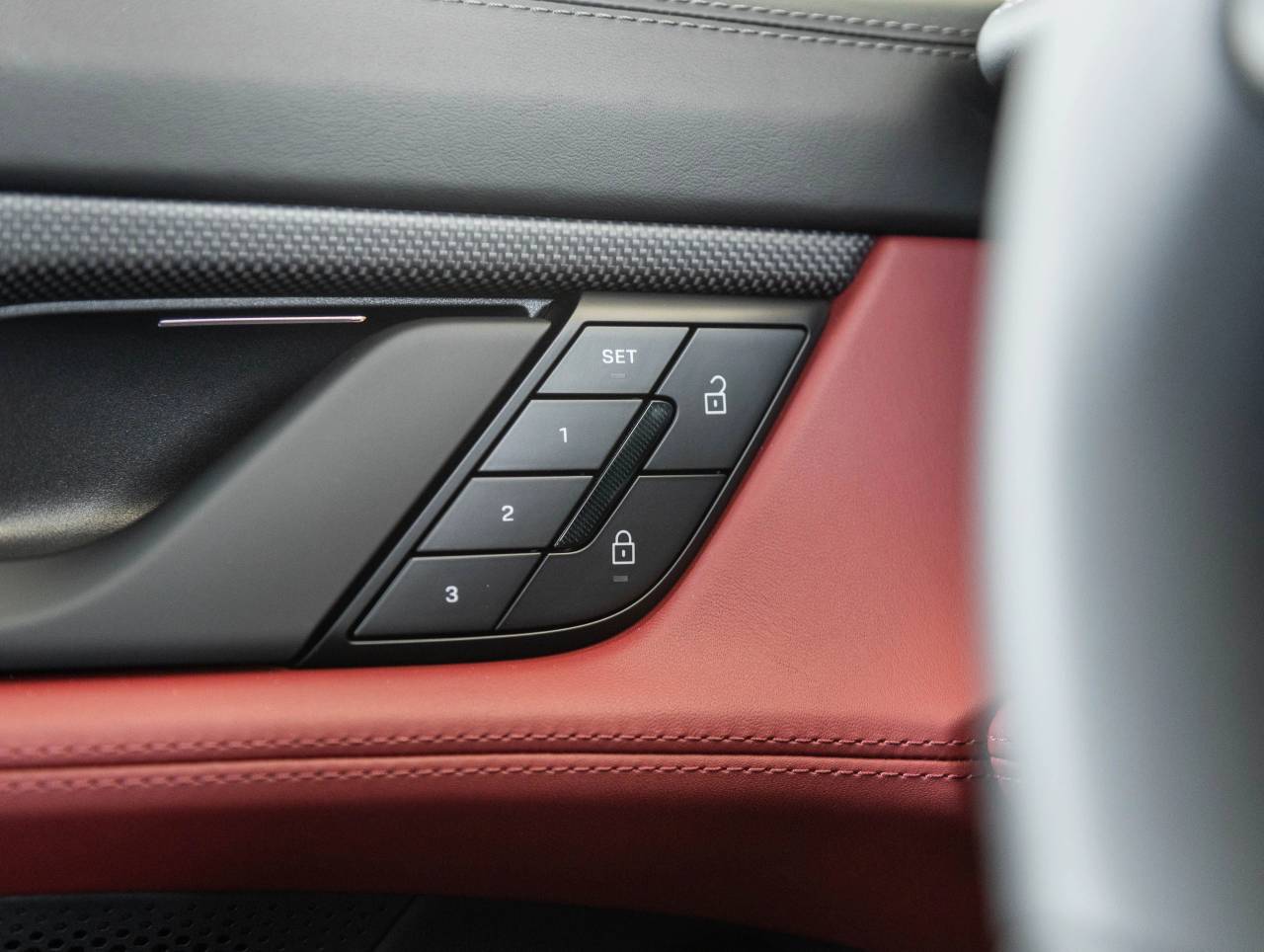 2025 Porsche Taycan Taycan GTS