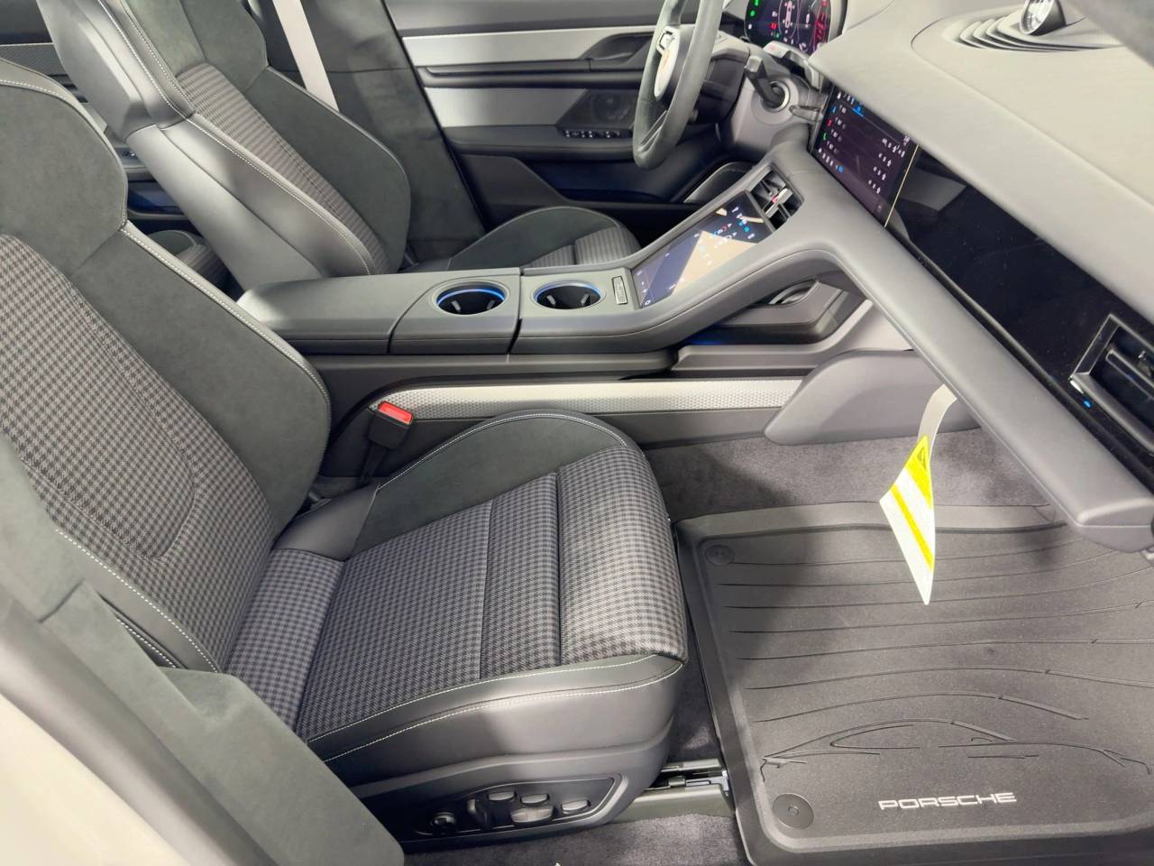 2026 Porsche Taycan GTS