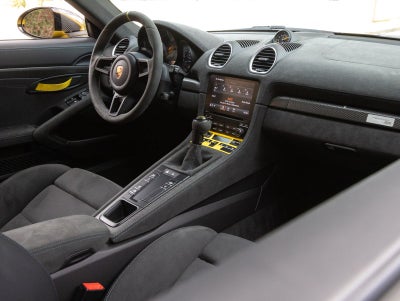 2024 Porsche 718 Cayman GT4 RS