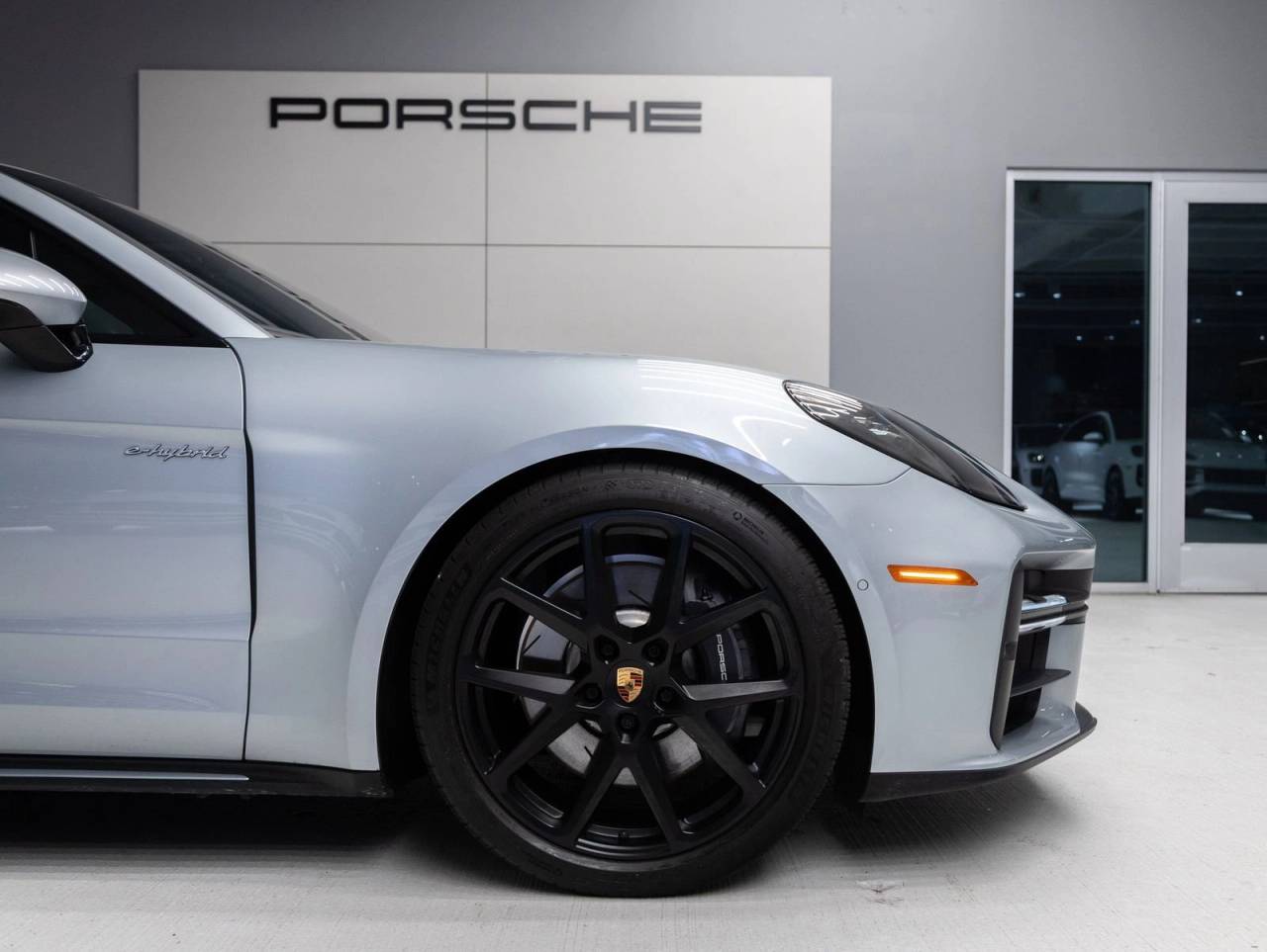 2025 Porsche Panamera 4 E-Hybrid