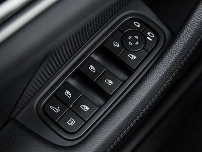 2025 Porsche Panamera 4 E-Hybrid