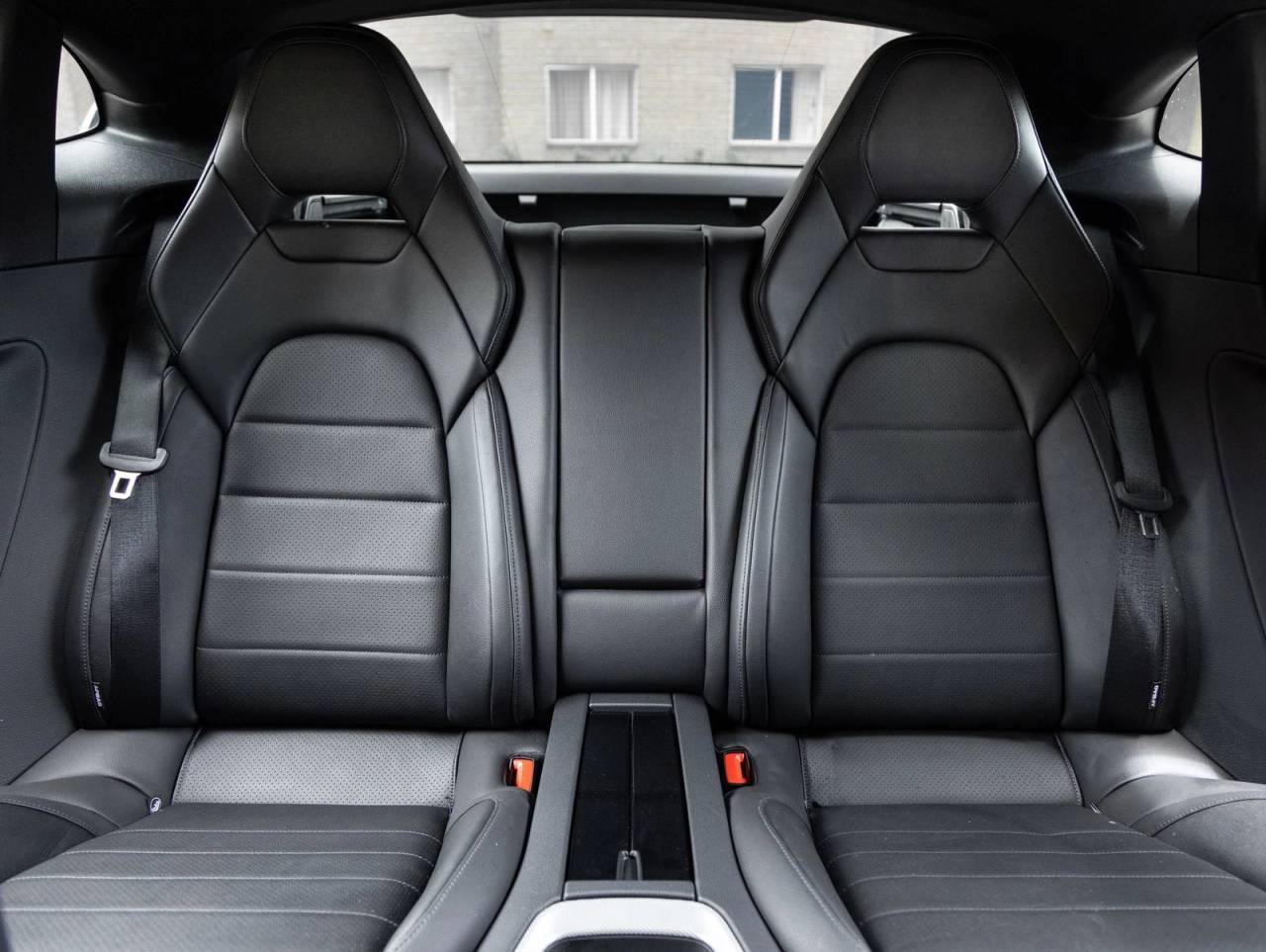 2025 Porsche Panamera 4 E-Hybrid