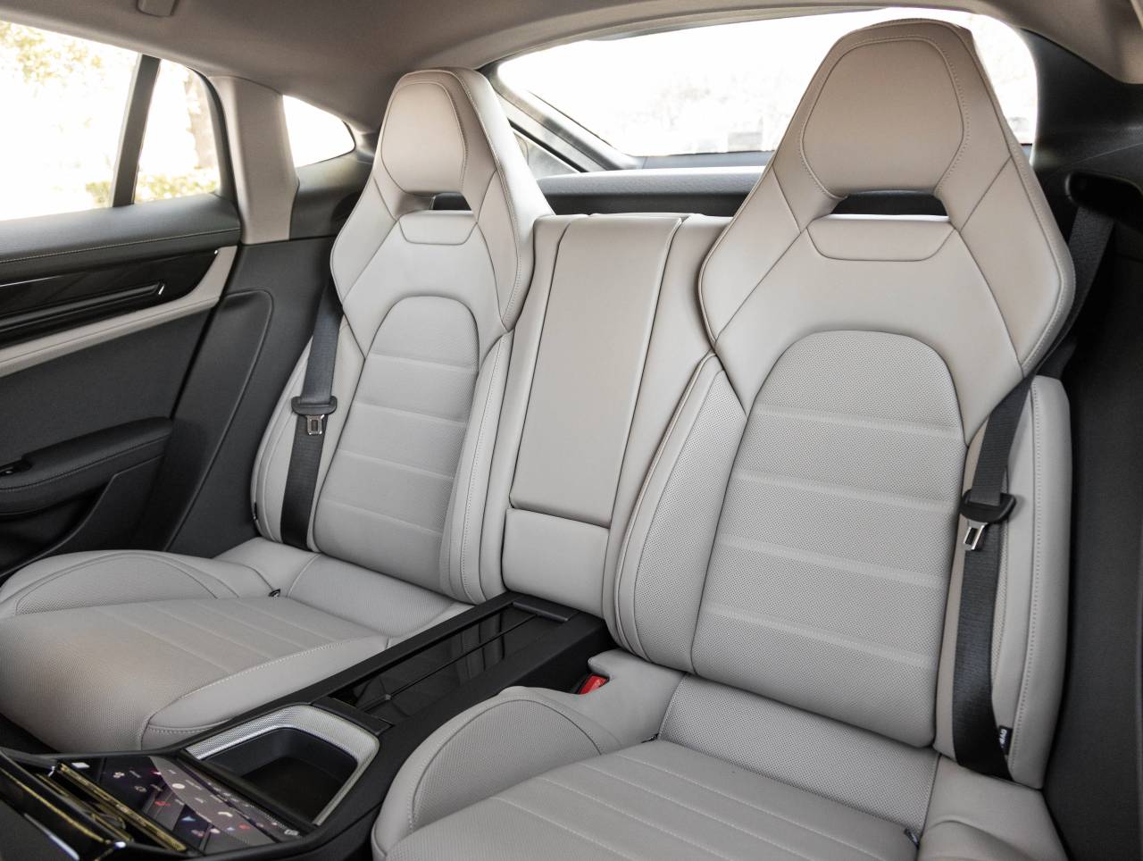 2026 Porsche Panamera Panamera 4 E-Hybrid