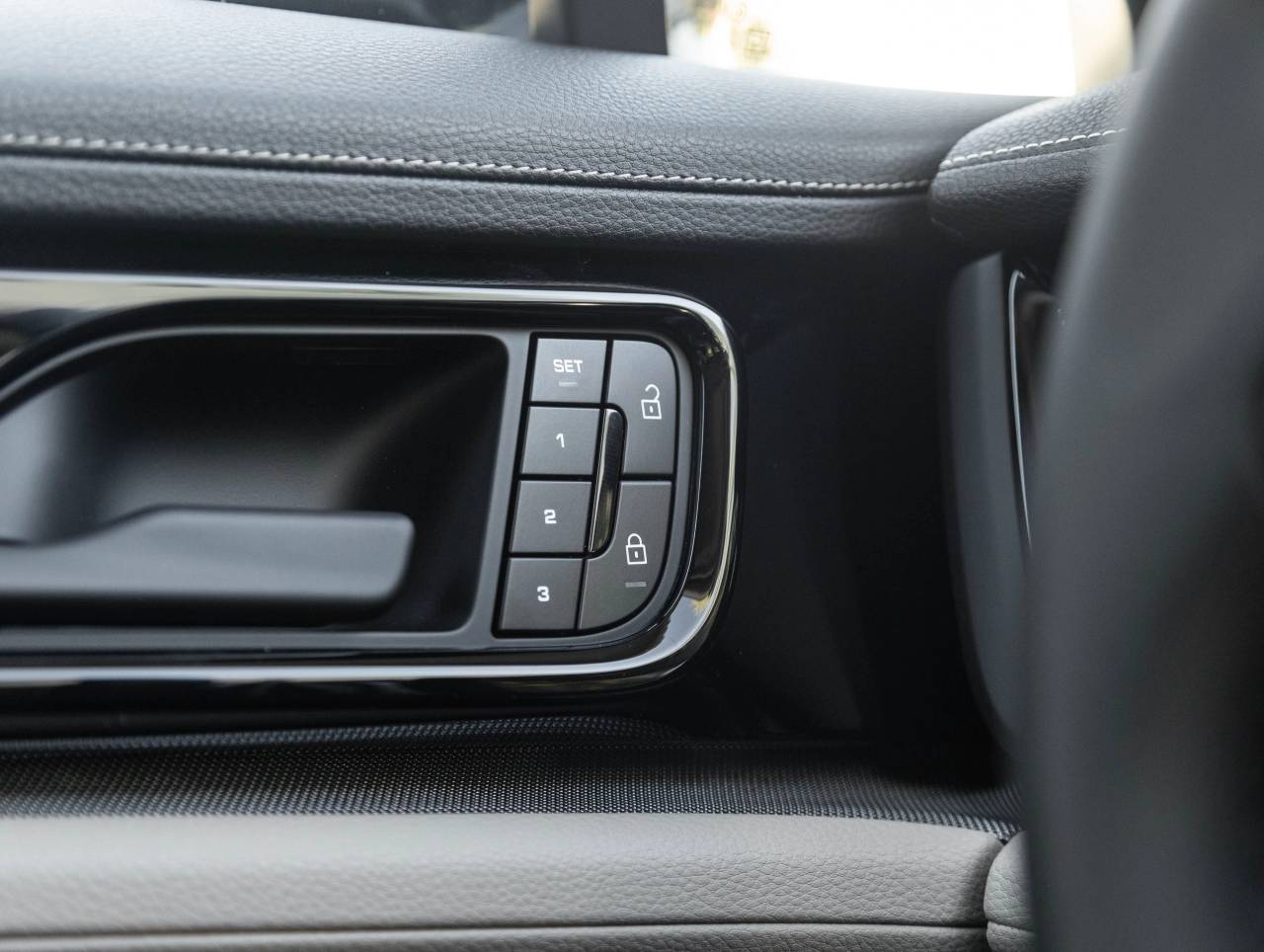 2026 Porsche Panamera Panamera 4 E-Hybrid