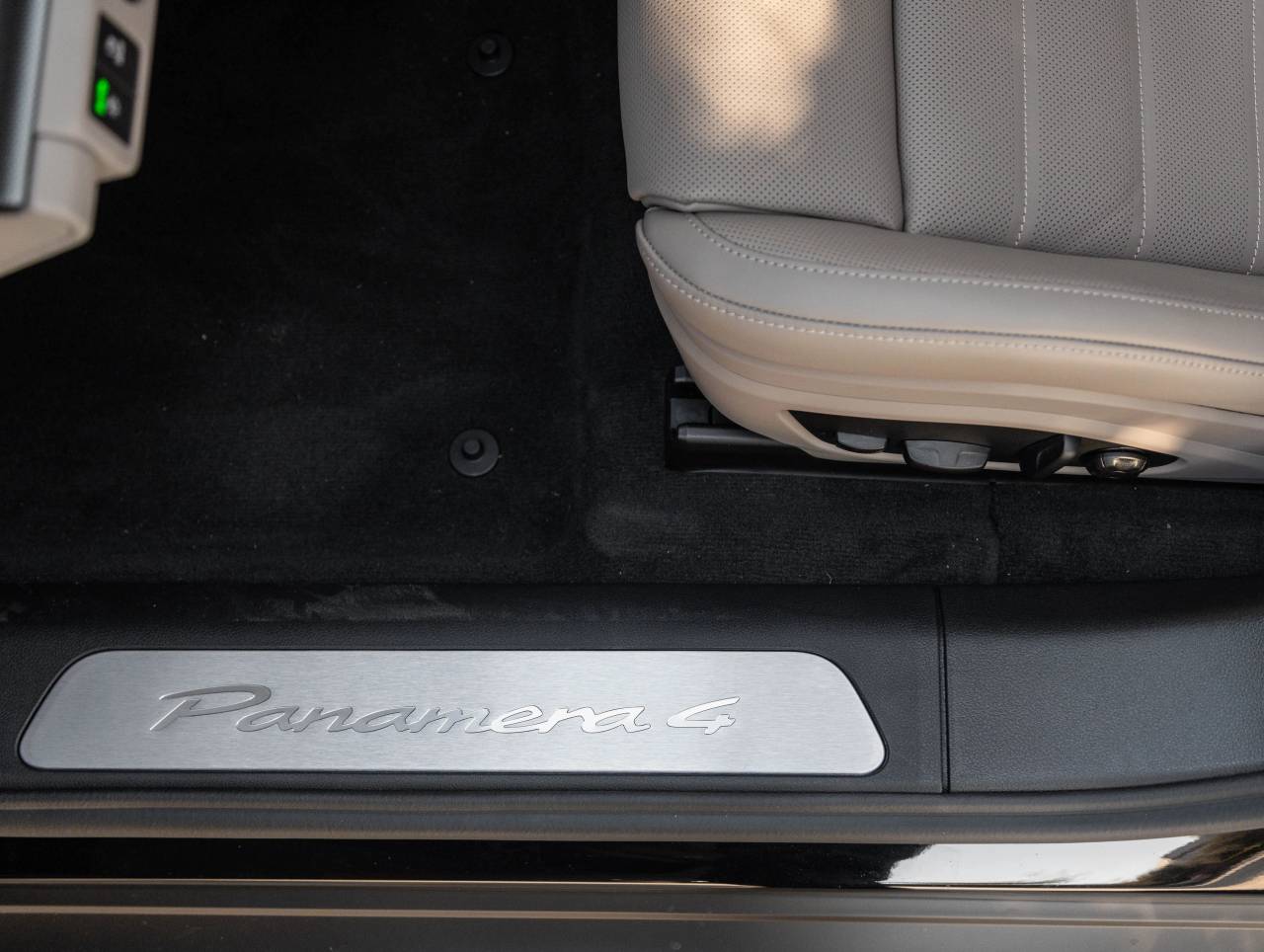 2026 Porsche Panamera Panamera 4 E-Hybrid