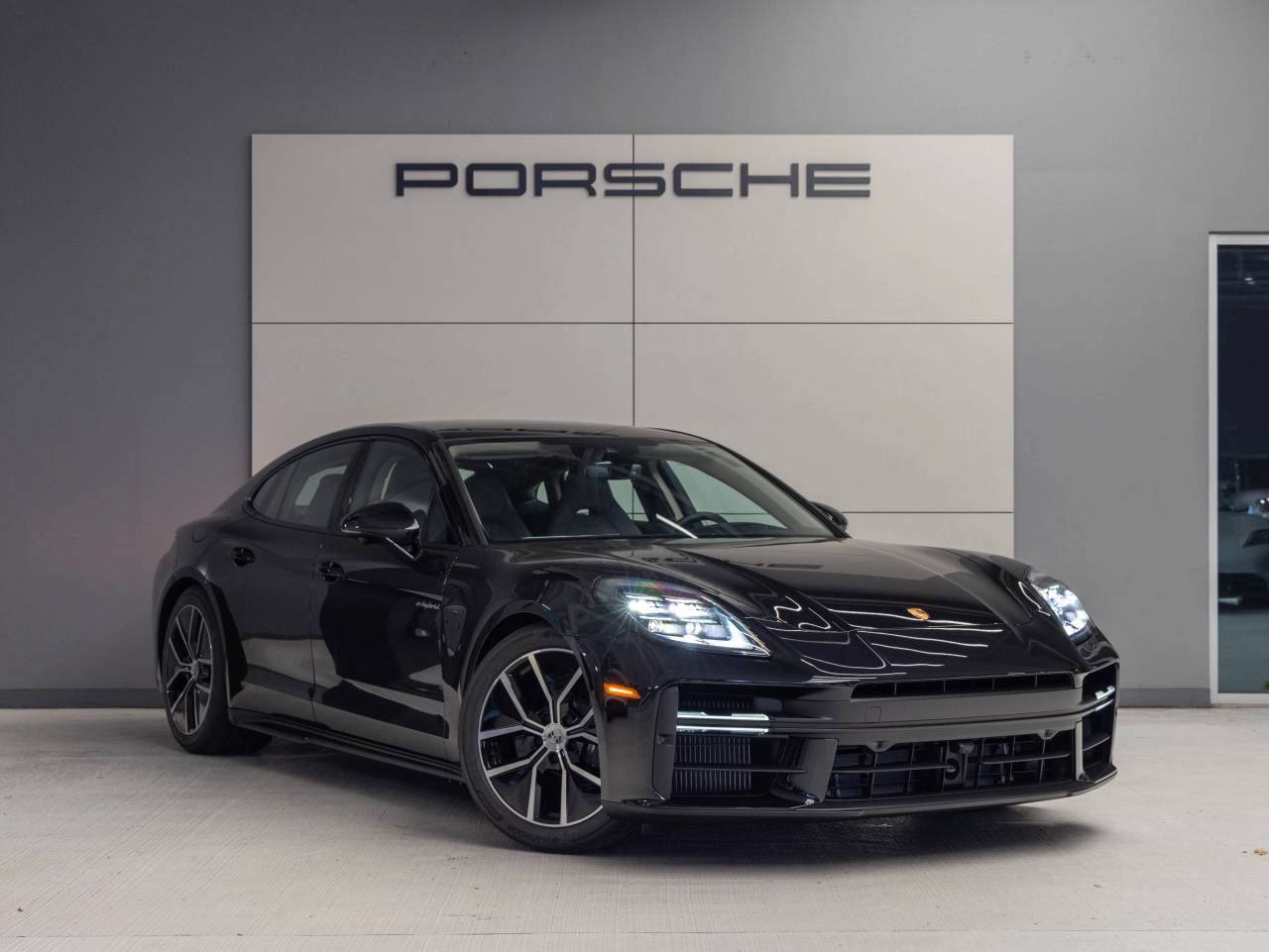 2026 Porsche Panamera Panamera 4 E-Hybrid