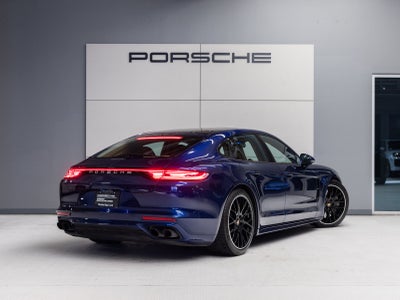 2022 Porsche Panamera Turbo S