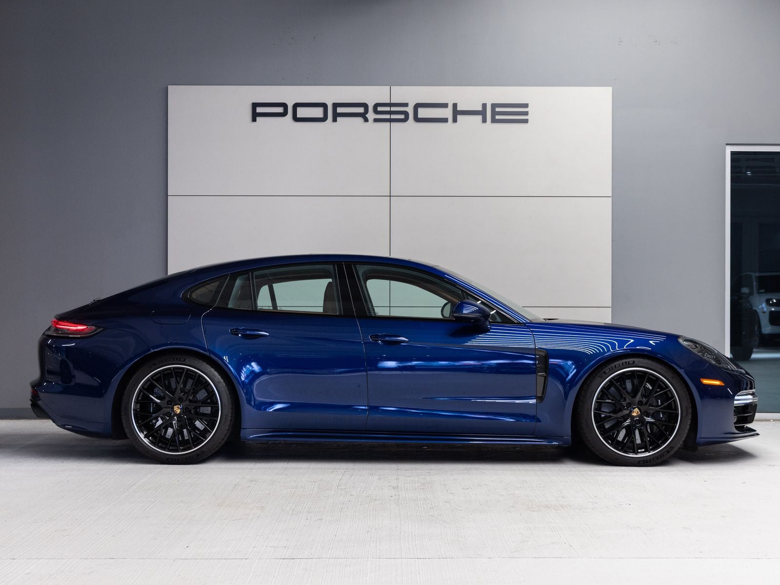 2022 Porsche Panamera Turbo S