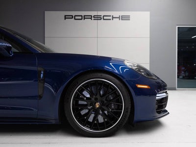 2022 Porsche Panamera Turbo S
