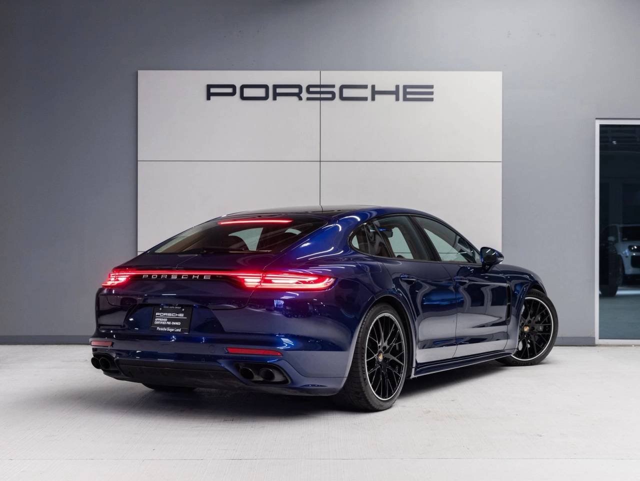 2022 Porsche Panamera Turbo S