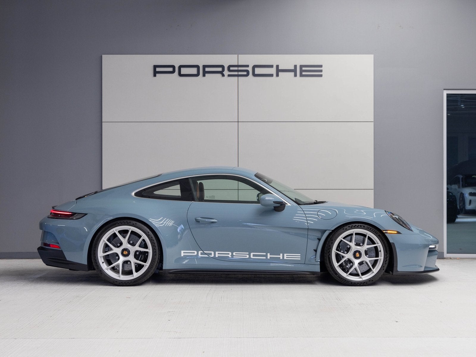2024 Porsche 911 911 S/T