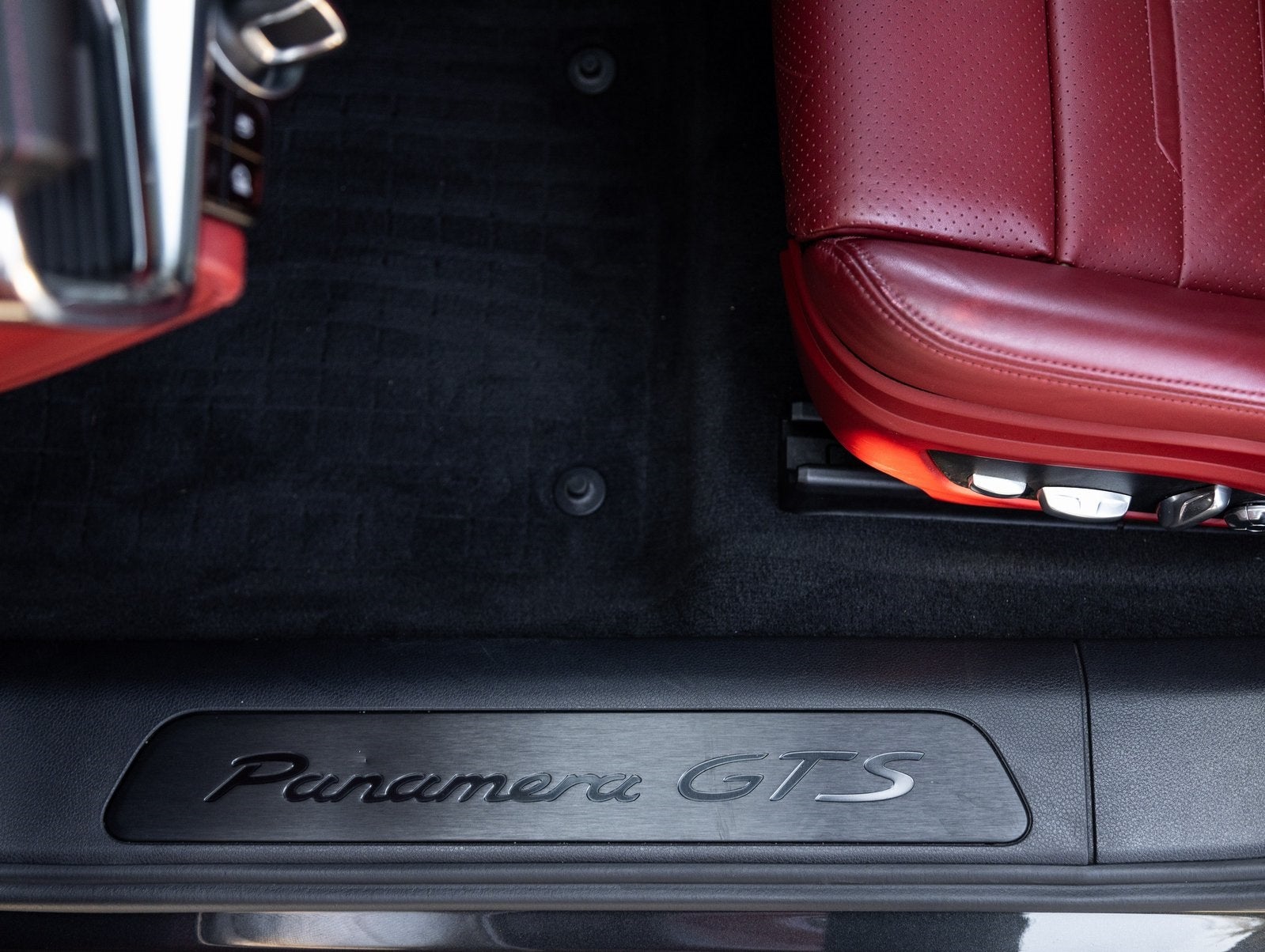 2020 Porsche Panamera GTS