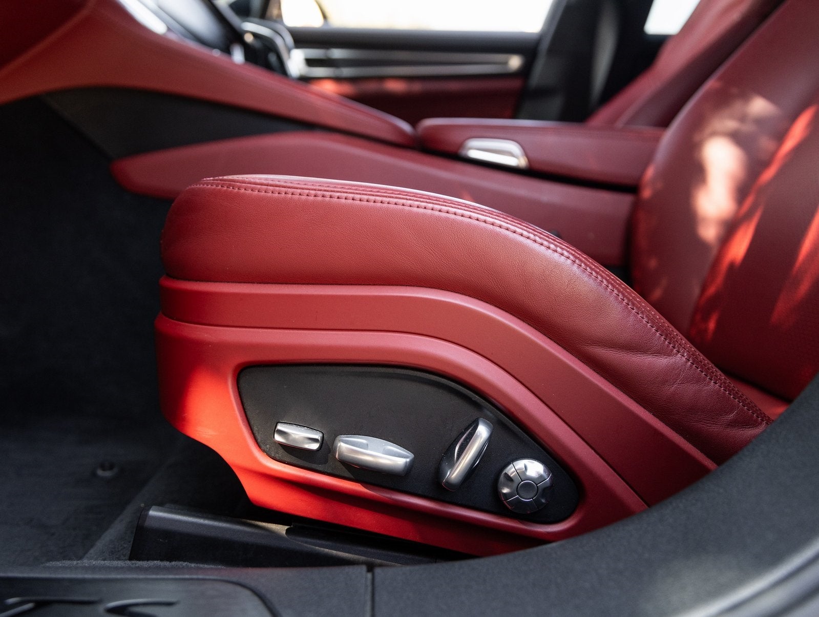 2020 Porsche Panamera GTS