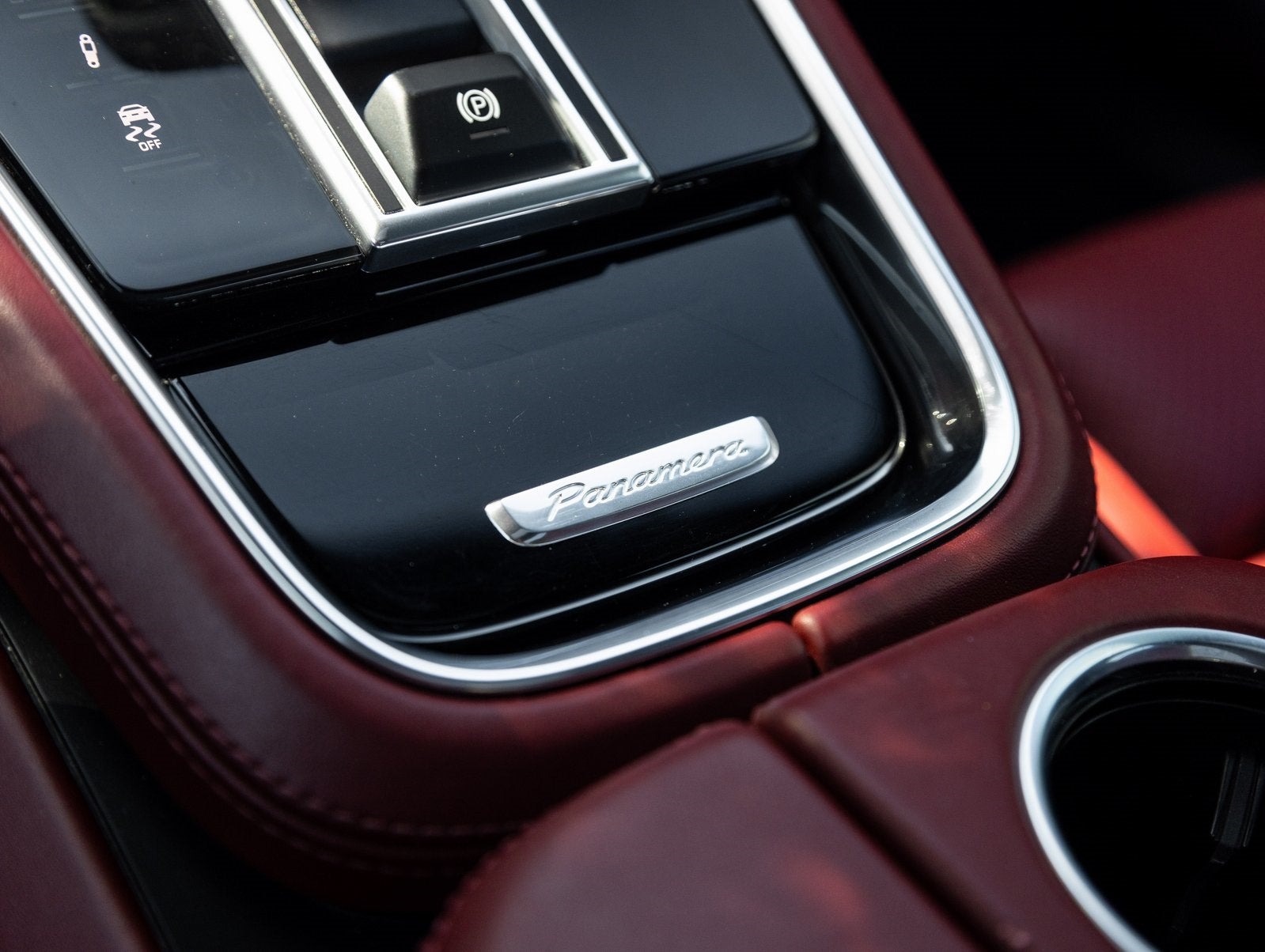 2020 Porsche Panamera GTS