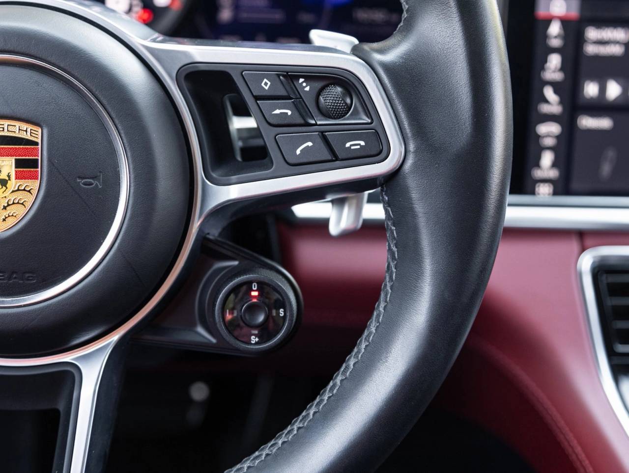 2020 Porsche Panamera Panamera GTS