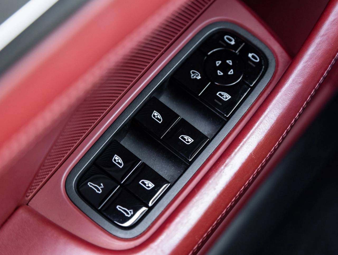 2020 Porsche Panamera Panamera GTS