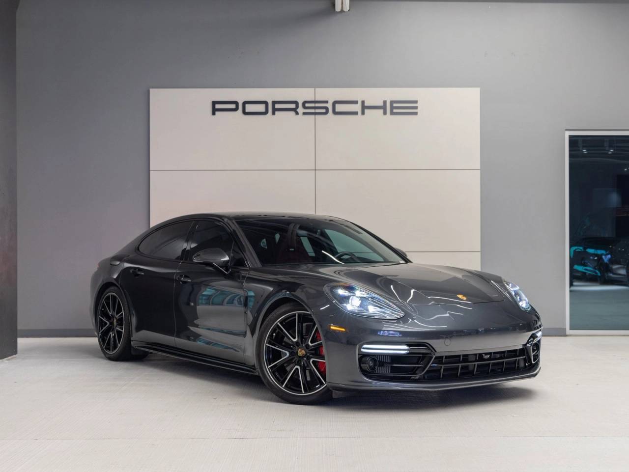 2020 Porsche Panamera Panamera GTS