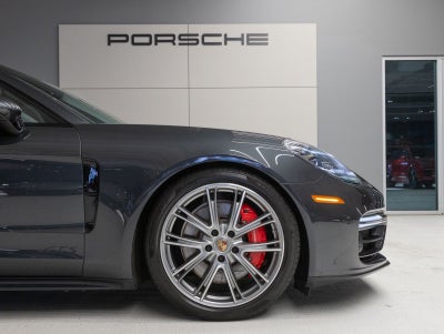 2023 Porsche Panamera GTS