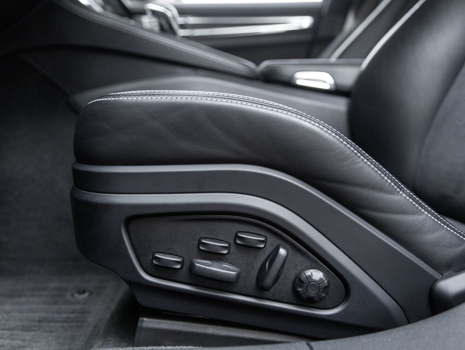 2023 Porsche Panamera GTS