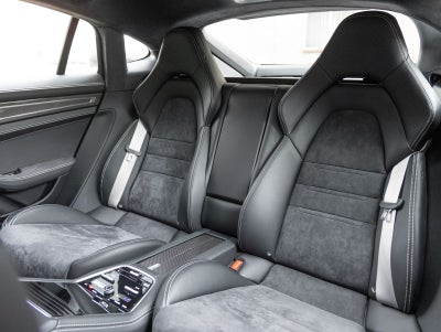 2023 Porsche Panamera GTS