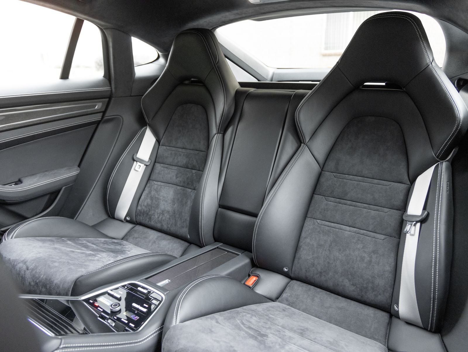 2023 Porsche Panamera GTS