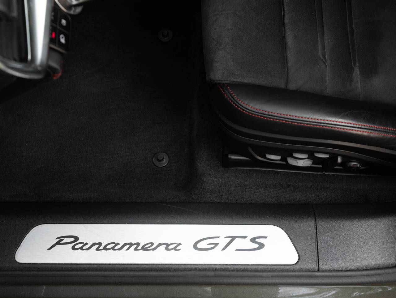 2023 Porsche Panamera Panamera GTS