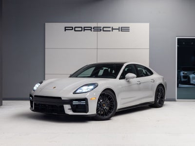 2026 Porsche Panamera Panamera GTS