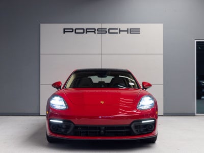 2023 Porsche Panamera 4 Platinum Edition