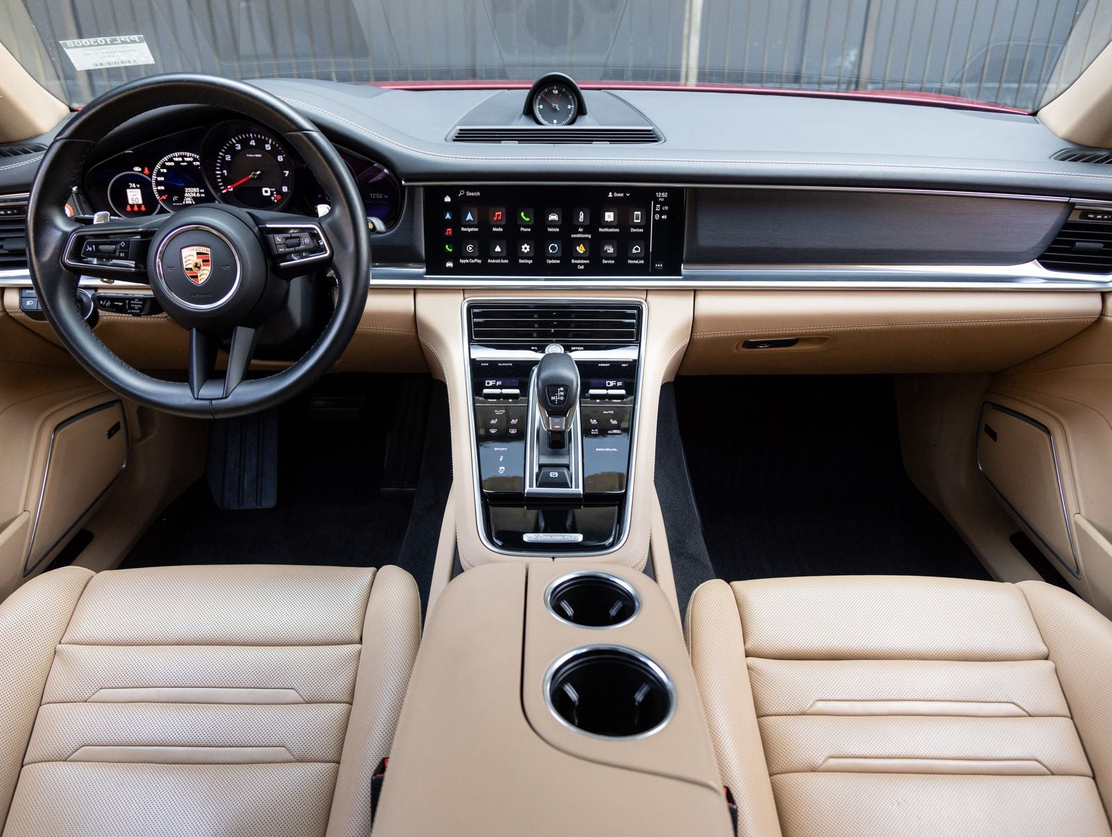 2023 Porsche Panamera 4 Platinum Edition