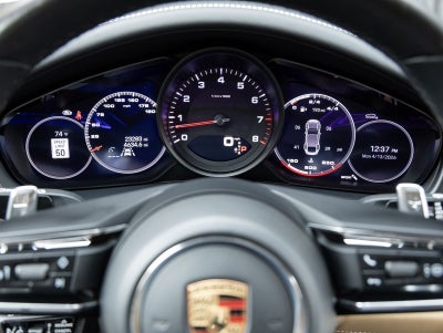 2023 Porsche Panamera 4 Platinum Edition
