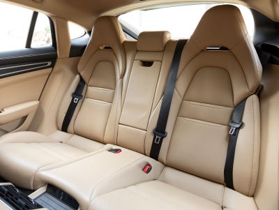 2023 Porsche Panamera 4 Platinum Edition