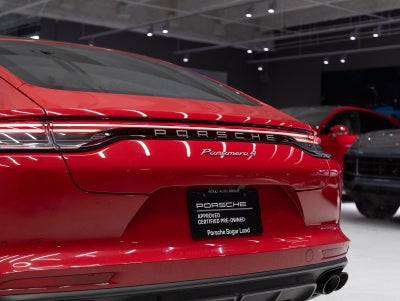 2023 Porsche Panamera 4 Platinum Edition